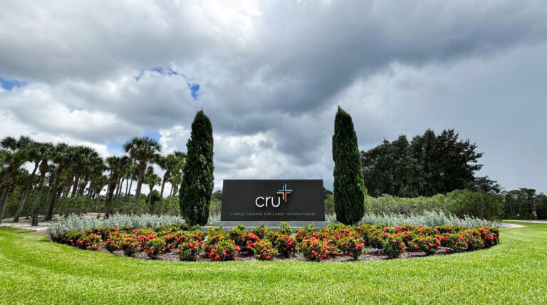 Cru-Featured